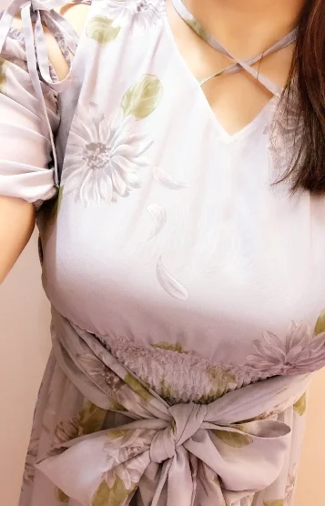 Relaxation Salon Feather