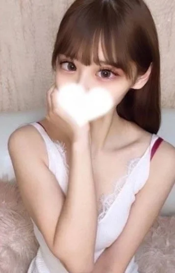綾瀬ひな(19)