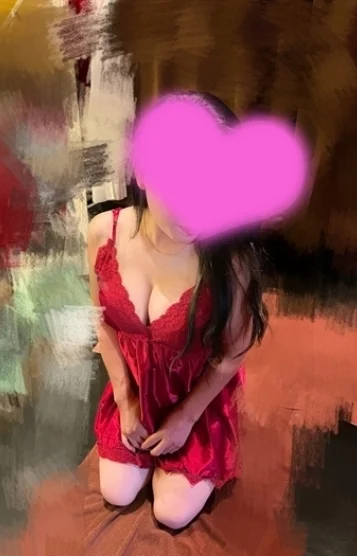 みな(23)
