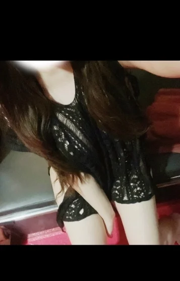 Relaxation Salon Feather