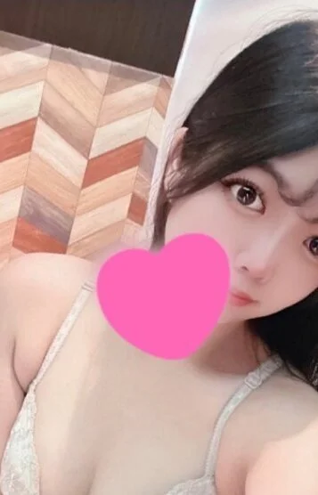 モモネ(24)